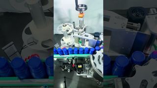 Máy dán nhãn tự động#fillingbottlingline #bottlingline #factoryautomation #labelingmachine