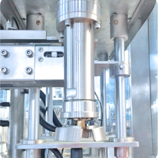 1-5L/5-30L trống tự động một đầu chai Ropp Capping Machine FX-1D 600BPH