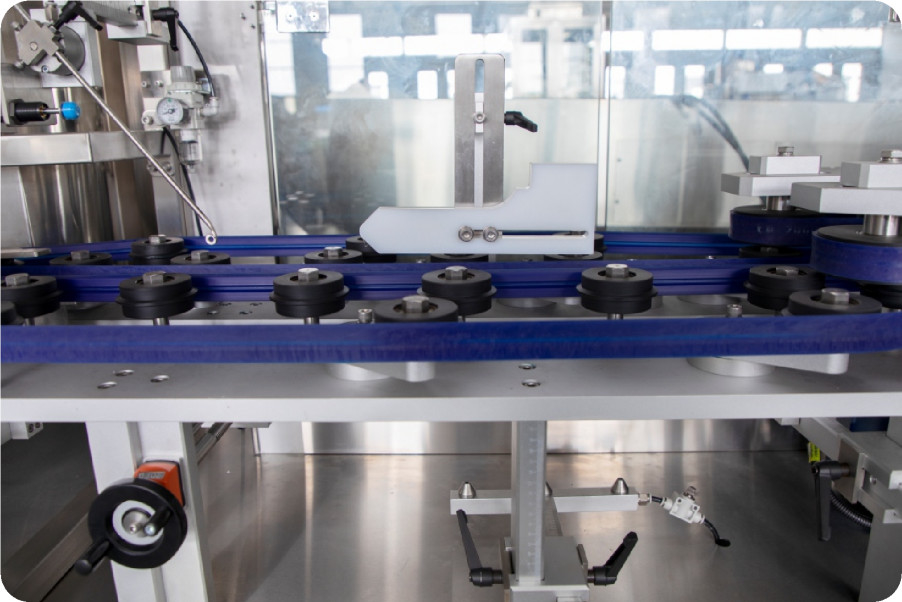 Máy giải nén chai robot LP-200E Chuyển đổi kích thước chai nhanh 50-1000ml