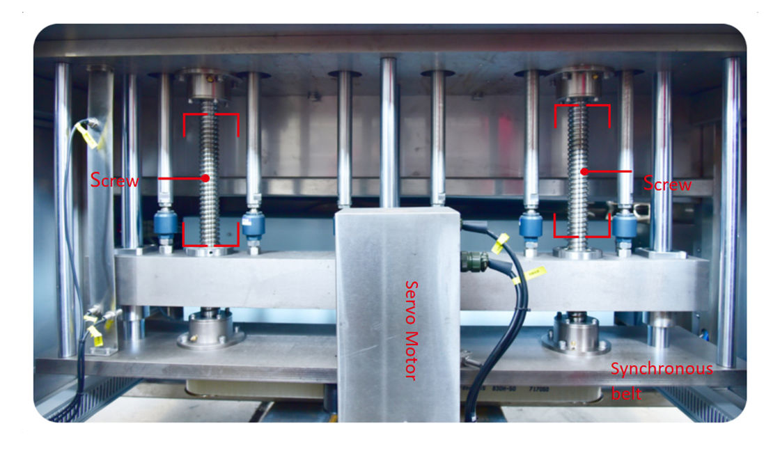 Máy chiết rót thuốc trừ sâu công suất lớn tích hợp hệ thống chân không và màn hình cảm ứng được thiết kế cho các hoạt động đóng gói